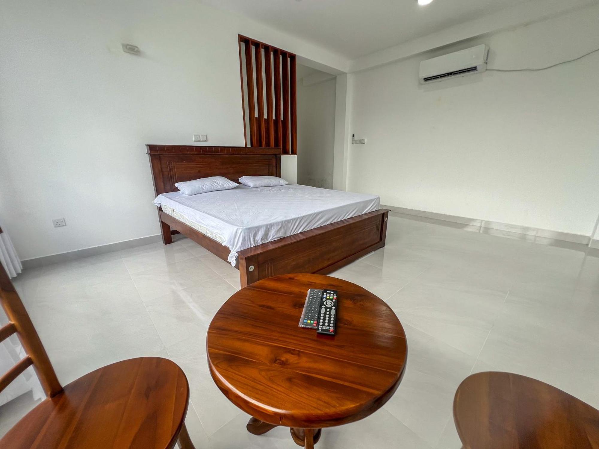 Meridian Holiday Resort รัตนปุระ ภายนอก รูปภาพ
