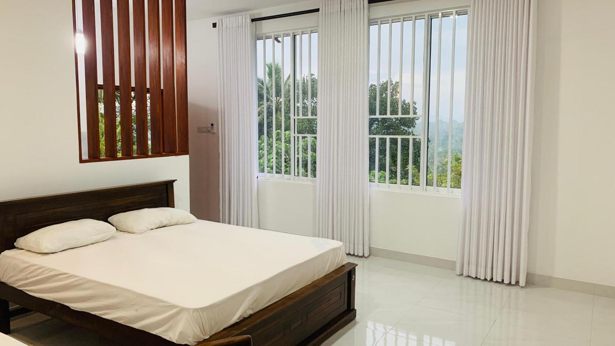 Meridian Holiday Resort รัตนปุระ ภายนอก รูปภาพ