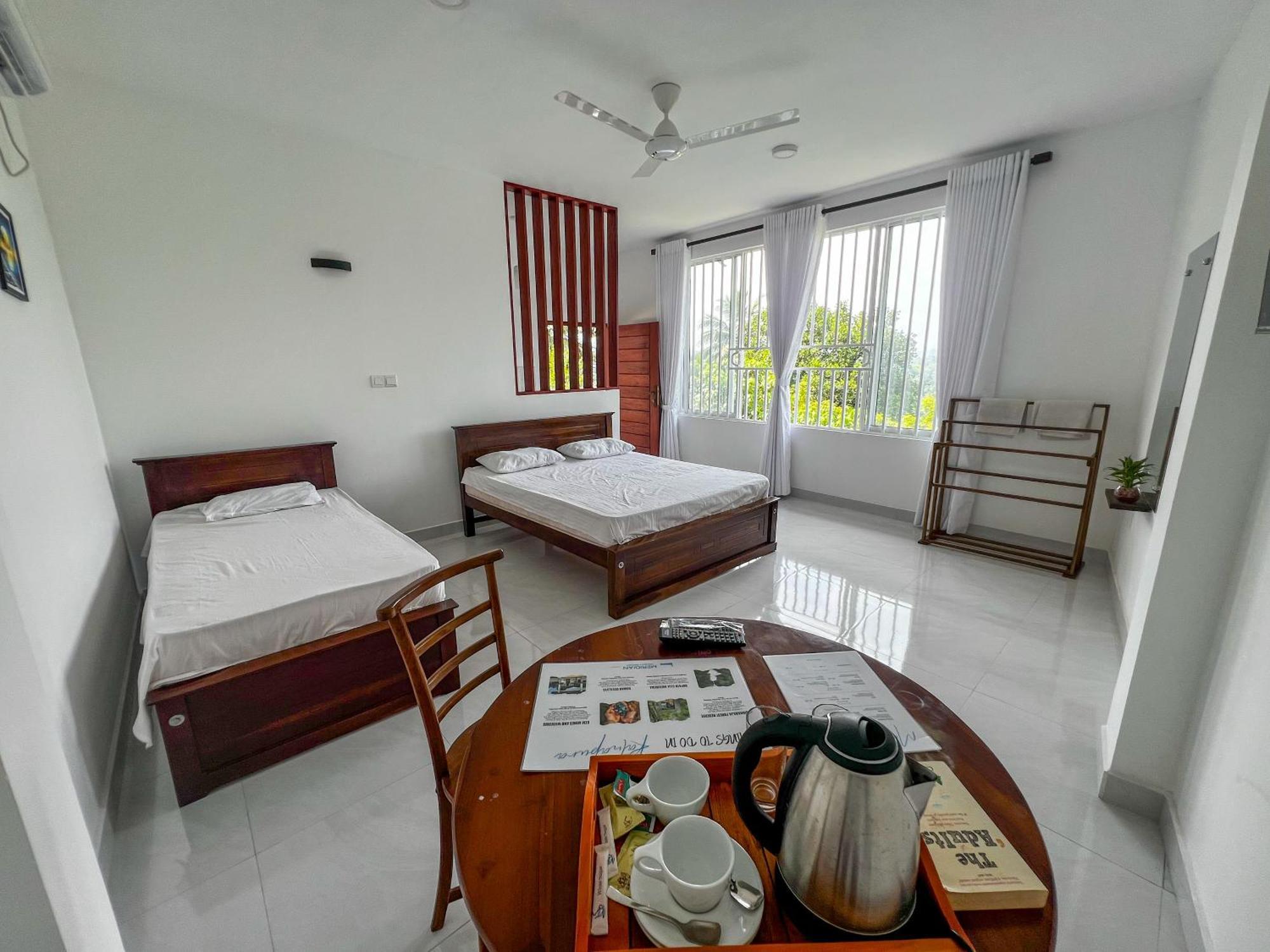 Meridian Holiday Resort รัตนปุระ ภายนอก รูปภาพ