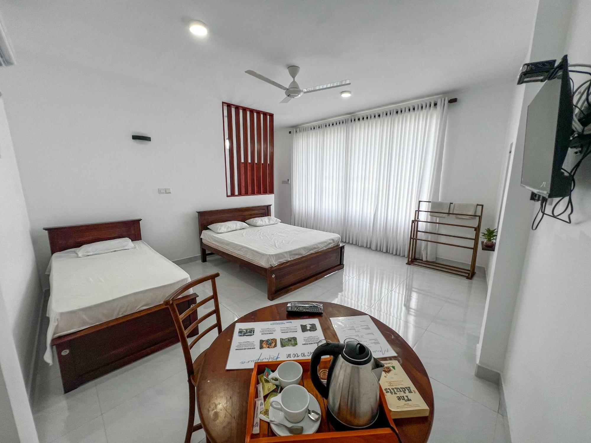 Meridian Holiday Resort รัตนปุระ ภายนอก รูปภาพ
